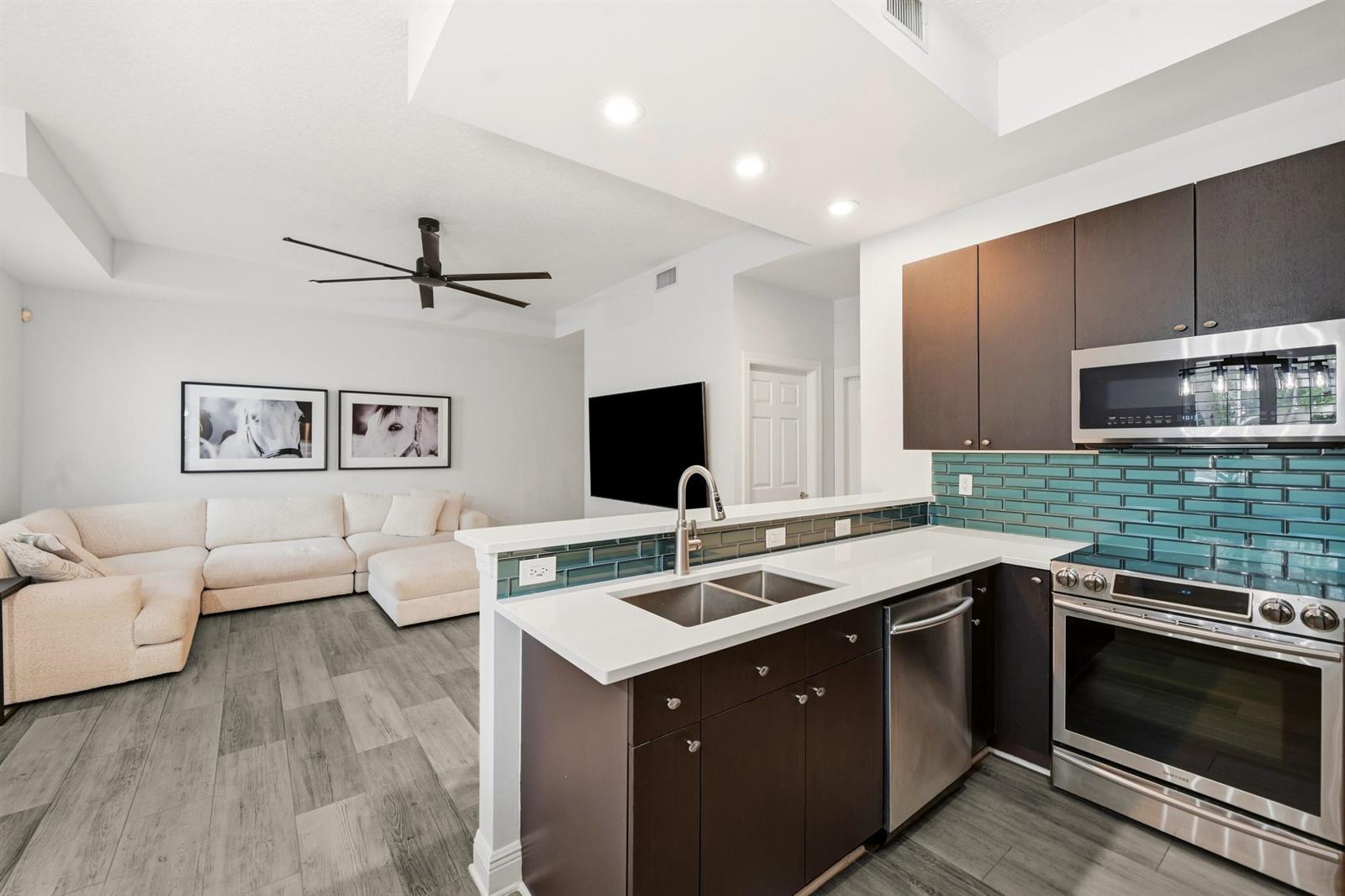518 N Federal Highway # 14, Lake Worth FL 33460 photo 3