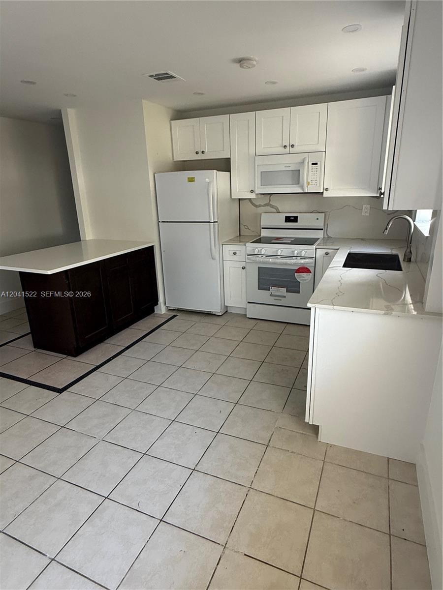 18602 SW 100th Ave # 18602, Cutler Bay FL 33157 photo 4
