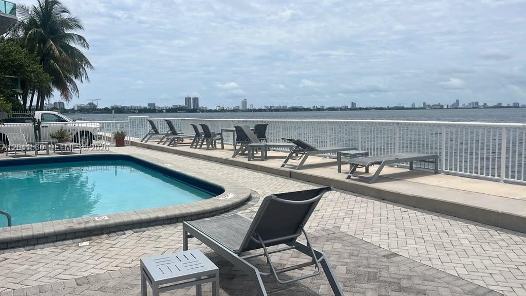 2016 Bay Dr # 602, Miami Beach FL 33141 photo 2