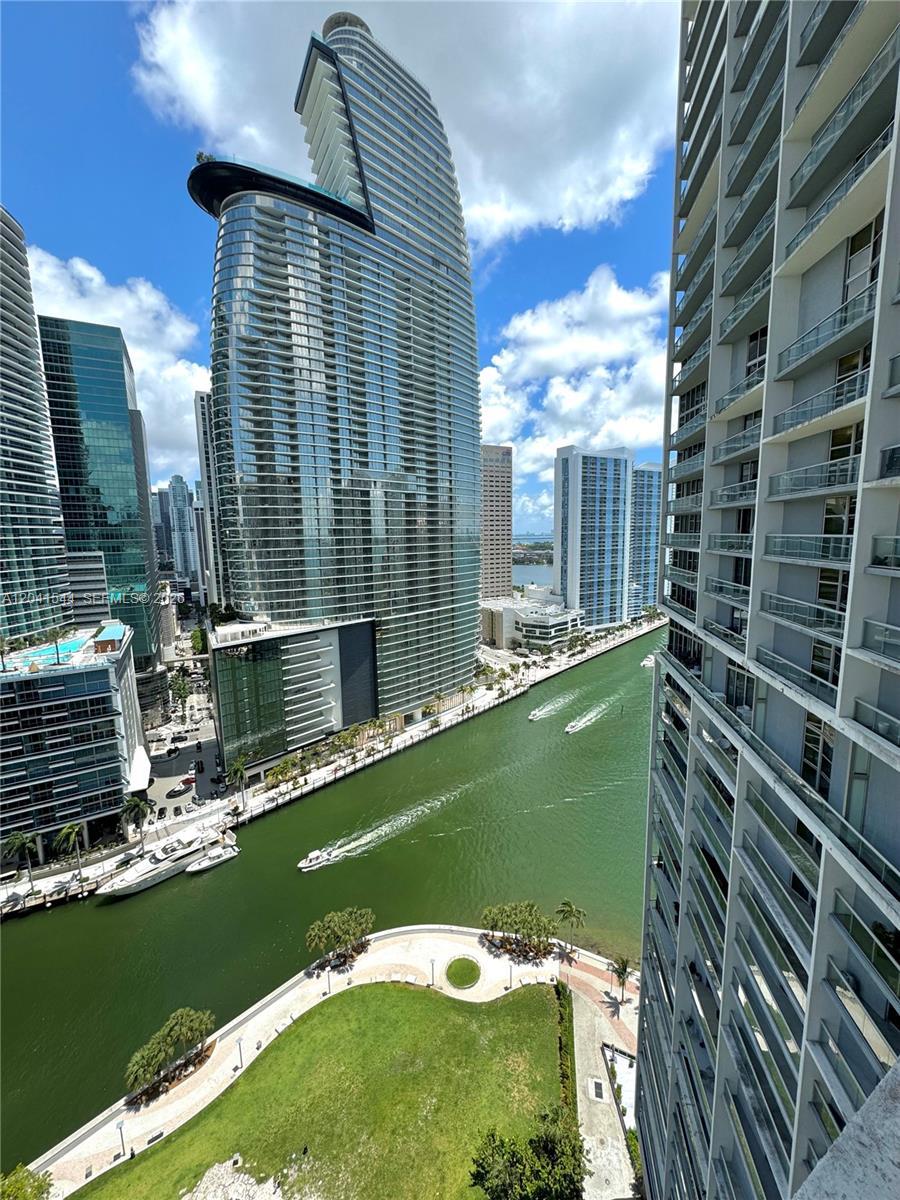 475 Brickell Ave # 2512, Miami FL 33131 photo 3