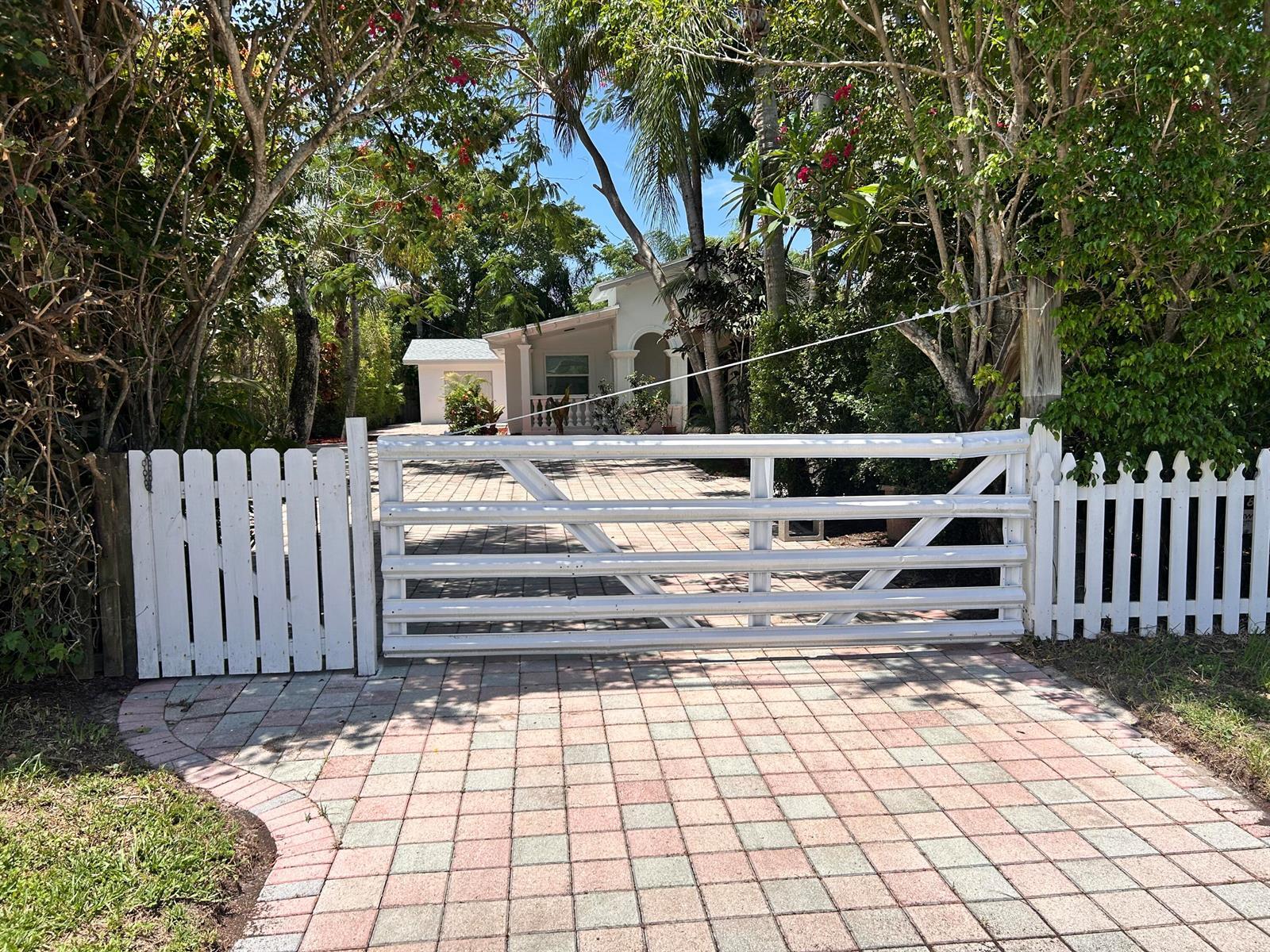 4793 Badger Avenue, West Palm Beach FL 33417 photo 2