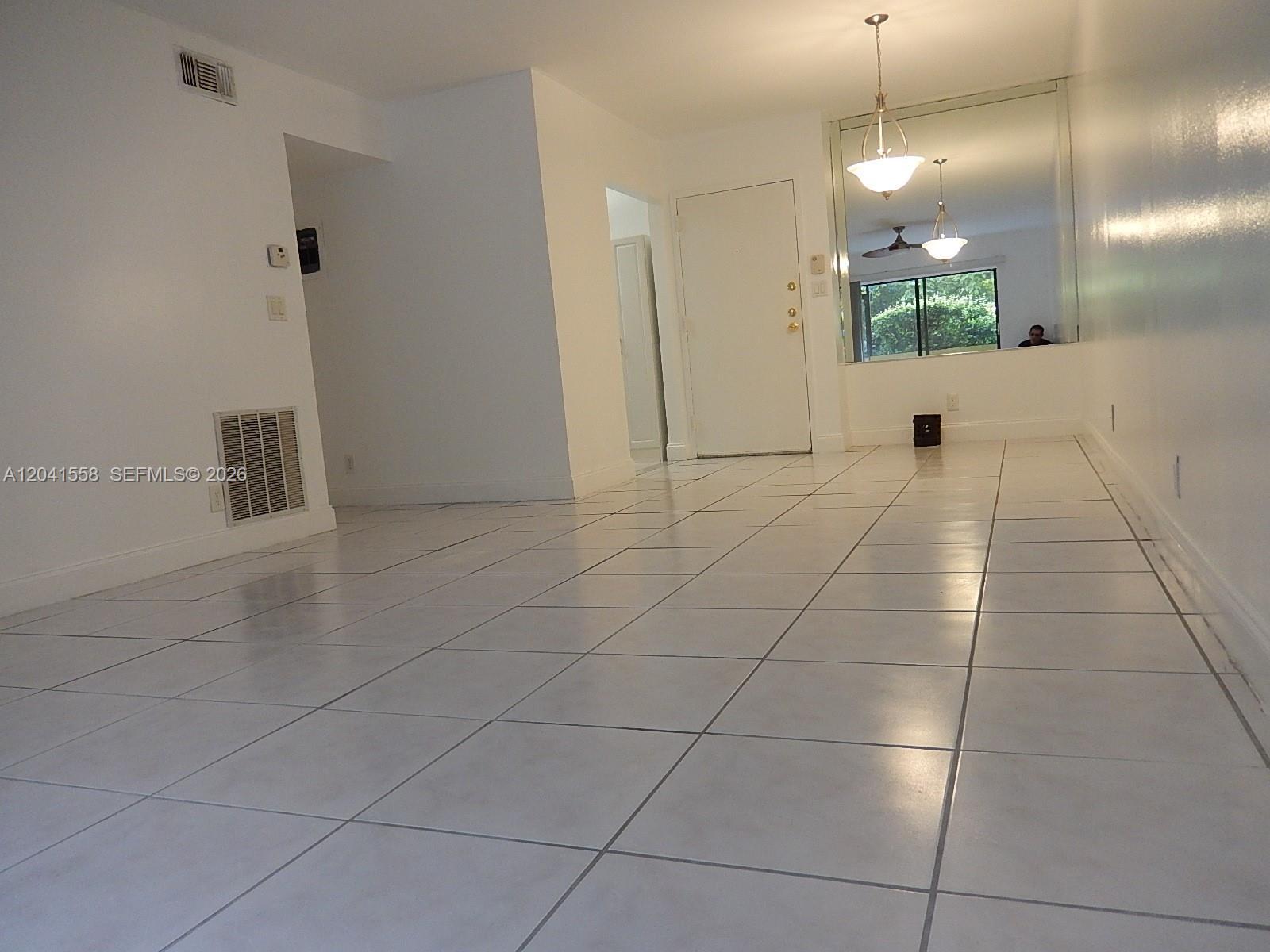 3101 Oakland Shores Dr # H105, Oakland Park FL 33309 photo 3