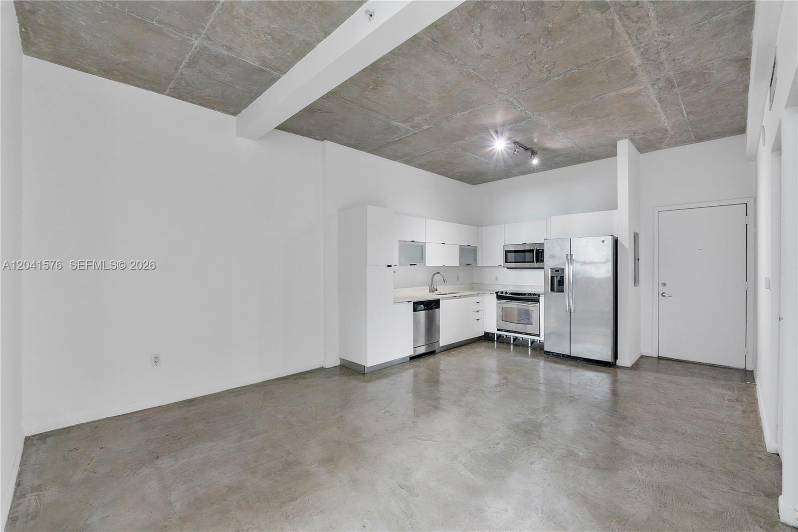 234 NE 3rd St # 1404, Miami FL 33132 photo 4
