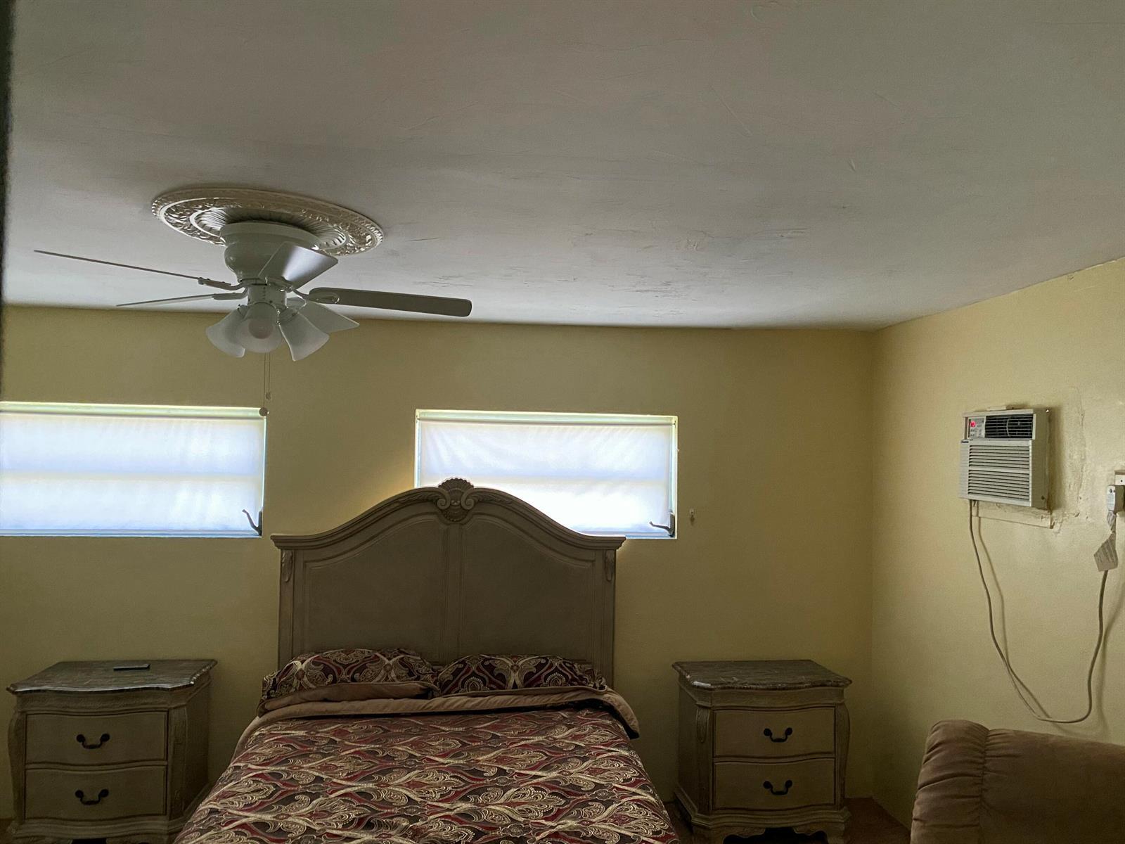 2466 NW 91st Street, Miami FL 33147 photo 5
