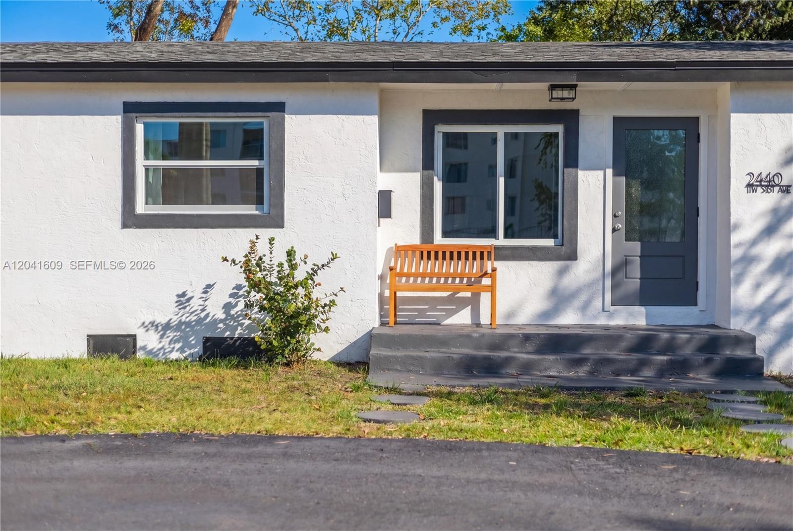 2440 NW 31st Ave, Fort Lauderdale FL 33311 photo 2