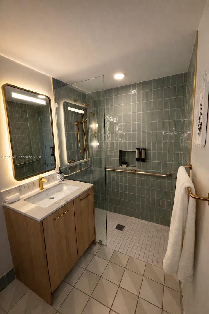 159 NE 6th St # 2606, Miami FL 33132 photo 5