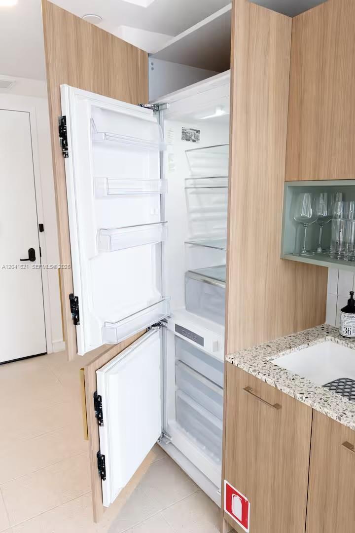 159 NE 6th St # 2606, Miami FL 33132 photo 4