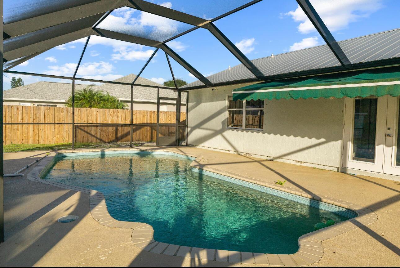 2230 SE Dill Lane, Port St. Lucie FL 34952