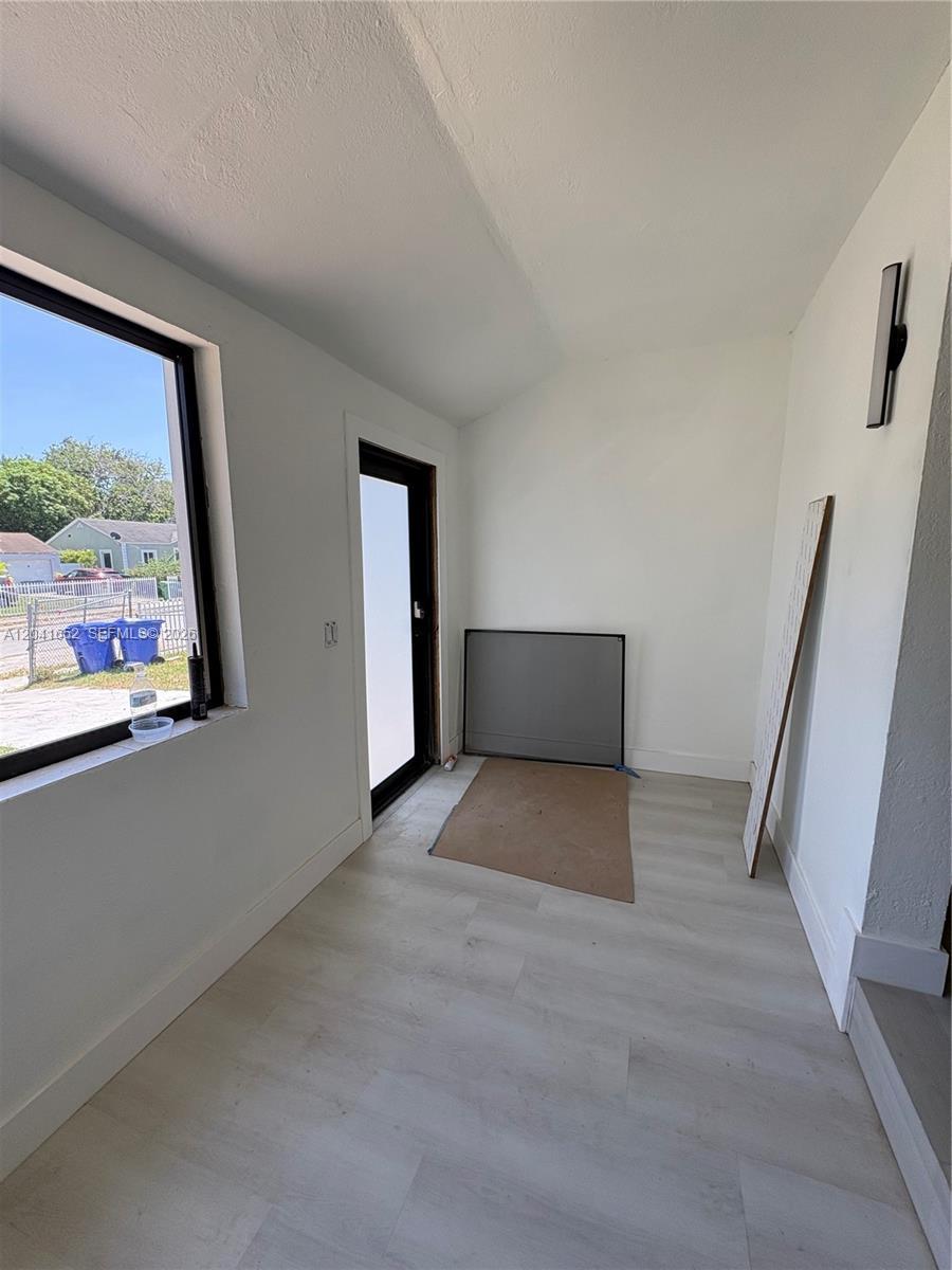 811 NW 65th St, Miami FL 33150 photo 2