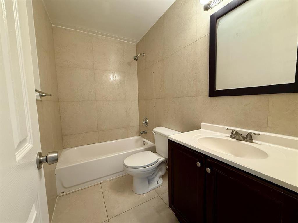 601 NE 29th Drive # 16, Wilton Manors FL 33334 photo 3