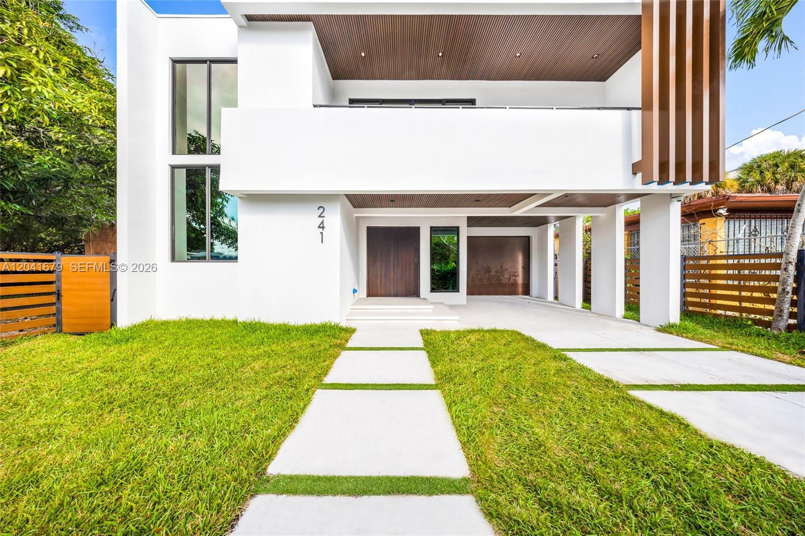 241 NW 46th St, Miami FL 33127