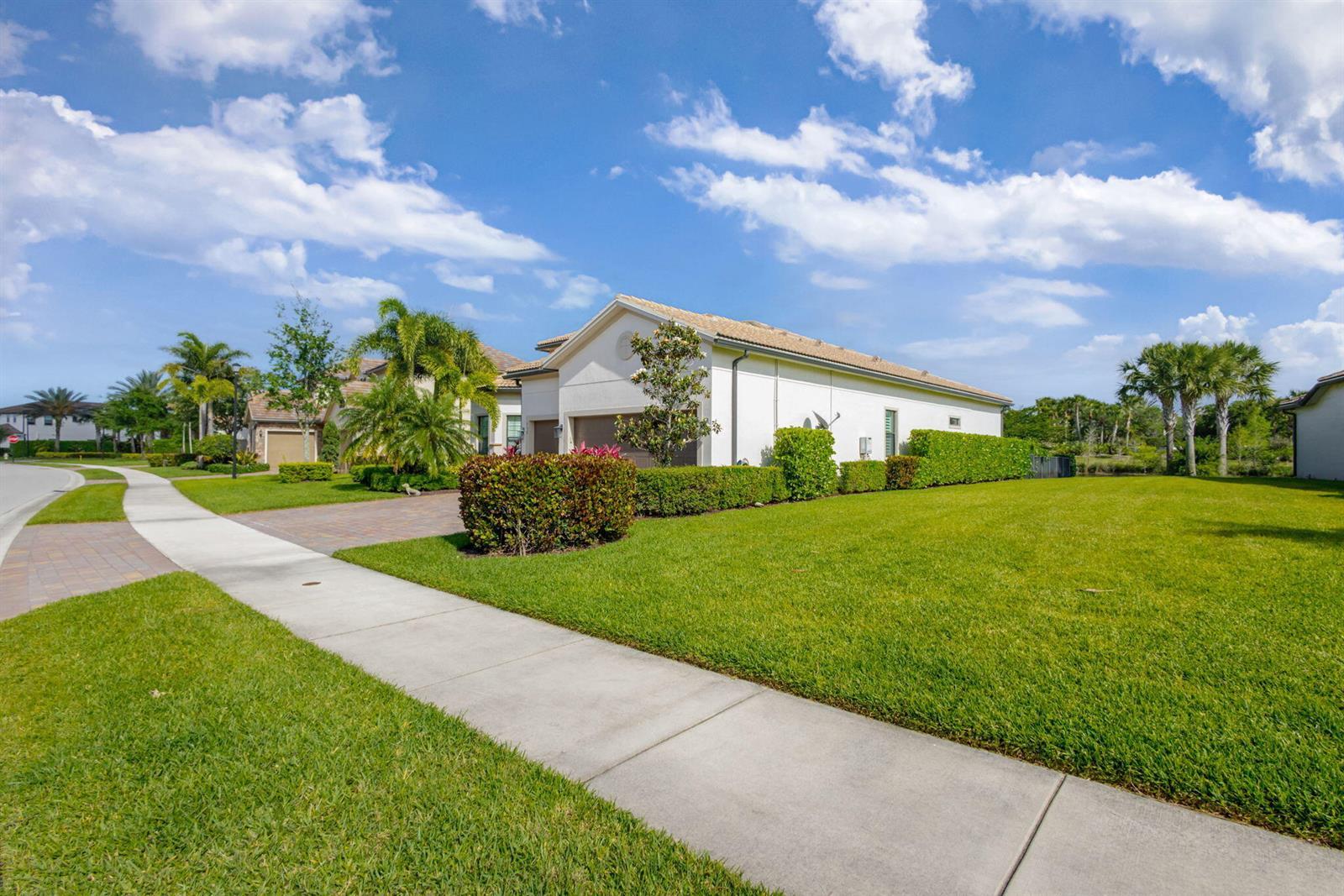 532 Sonoma Isles Circle, Jupiter FL 33478 photo 3
