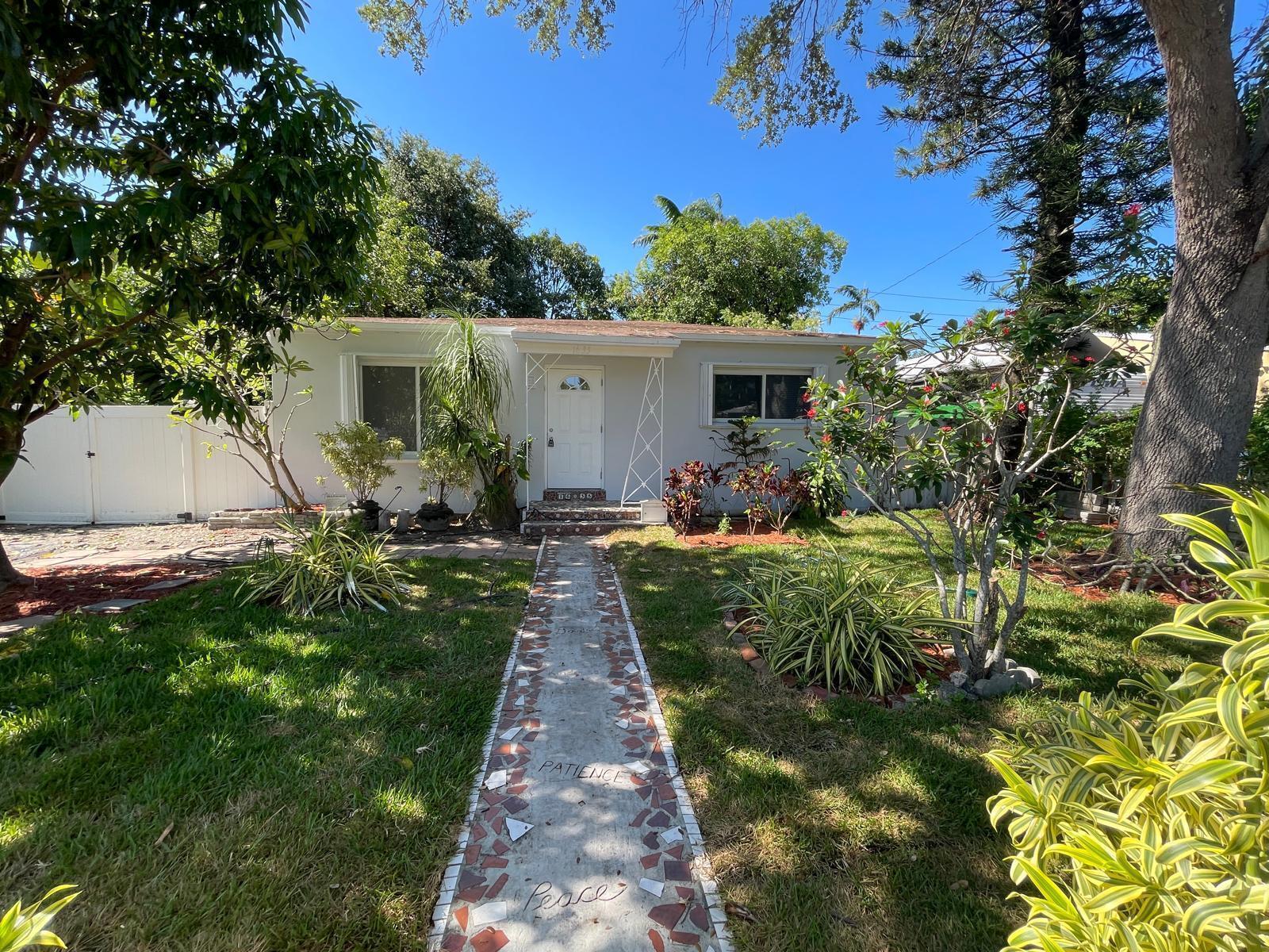 1635 NE 160th Street, North Miami Beach FL 33162 photo 2