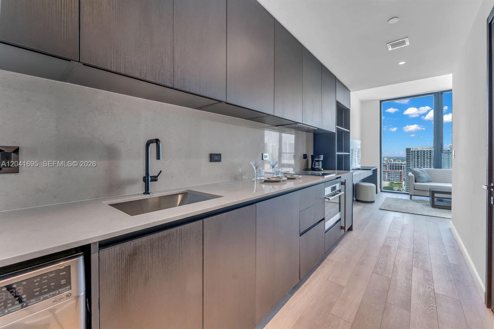 20 NE 11th ST # 3207, Miami FL 33132
