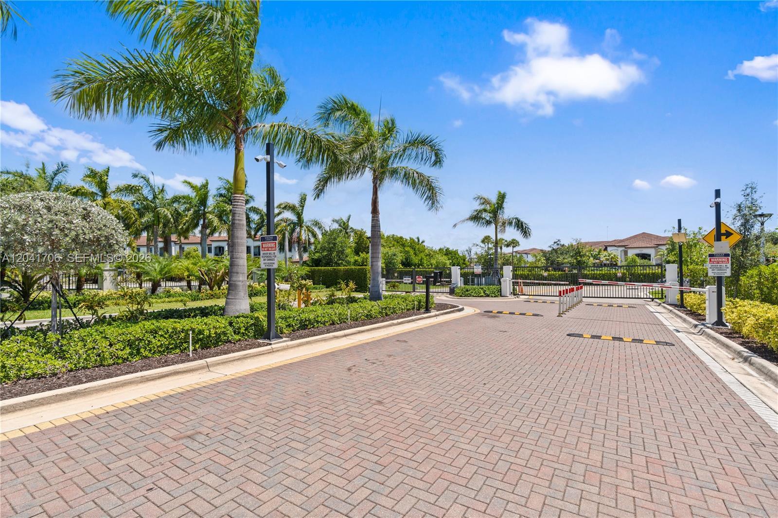 21018 NE 8th Ave # 21018, Miami FL 33179 photo 2