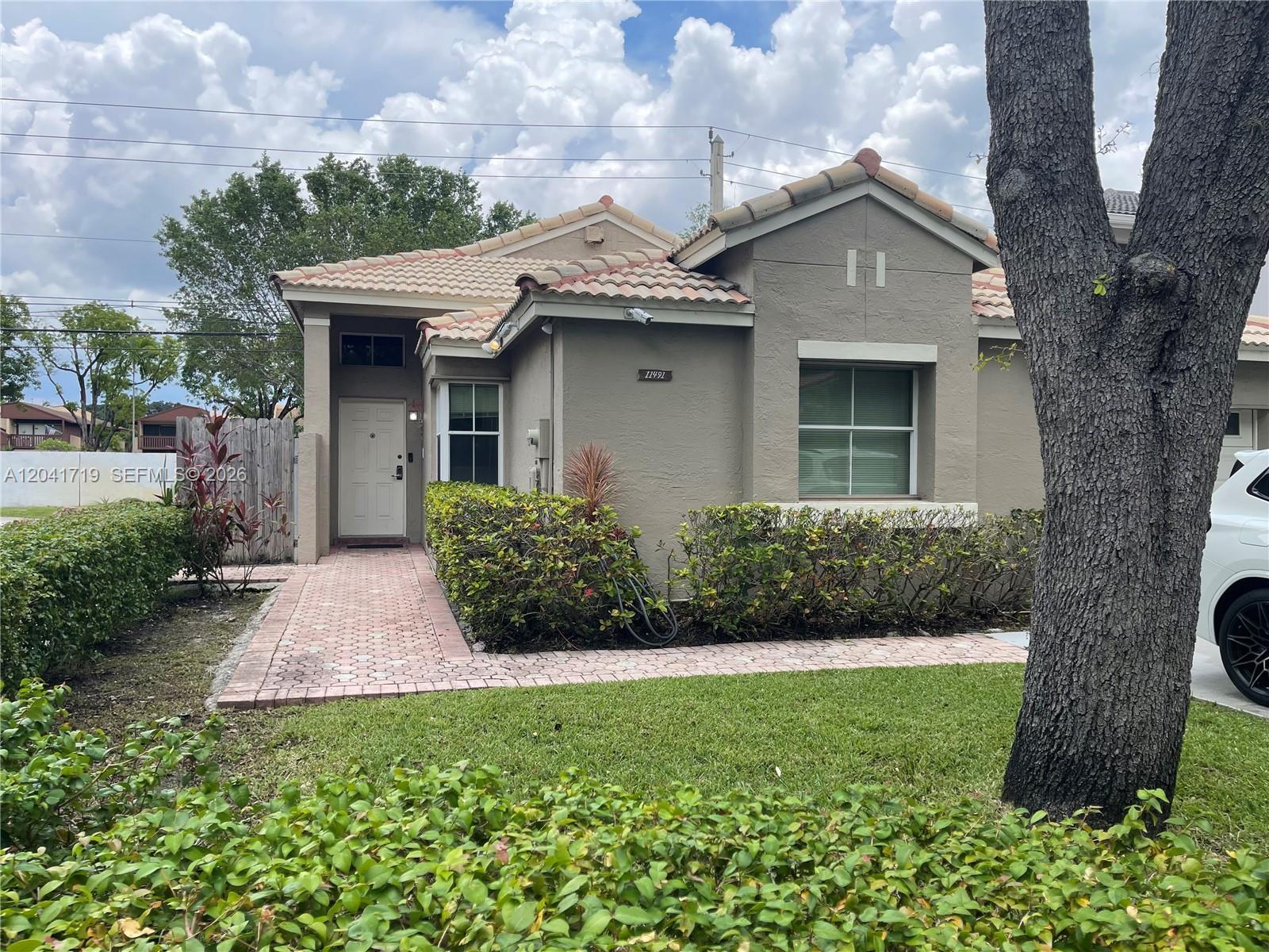11491 SW 72nd Ter, Miami FL 33173