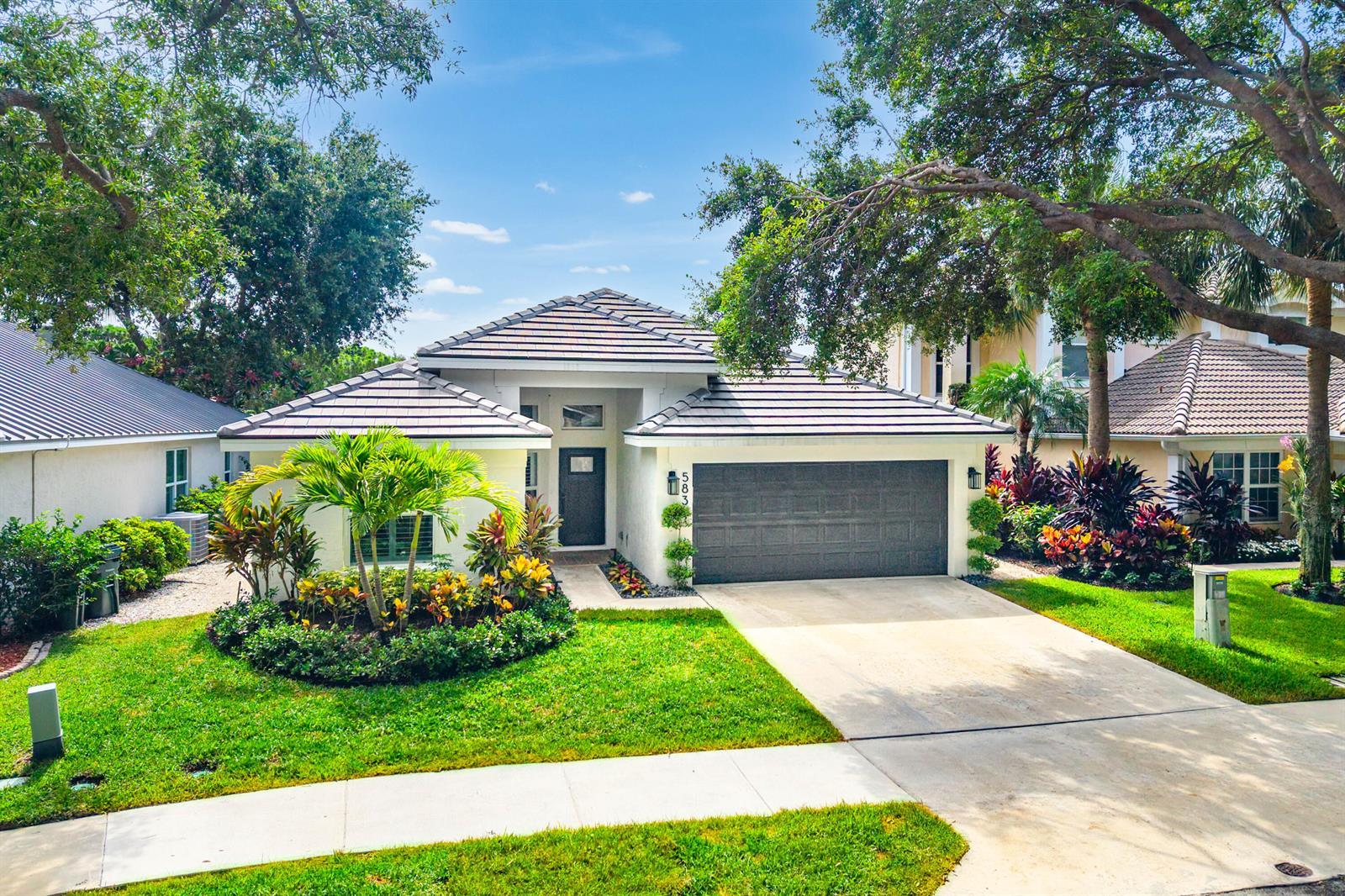 583 Canoe Point, Delray Beach FL 33444