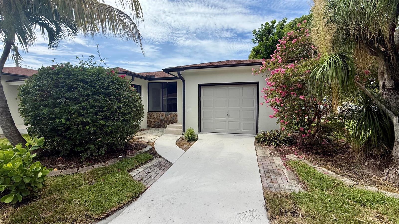 1130 N K Street, FL 33460 photo 2