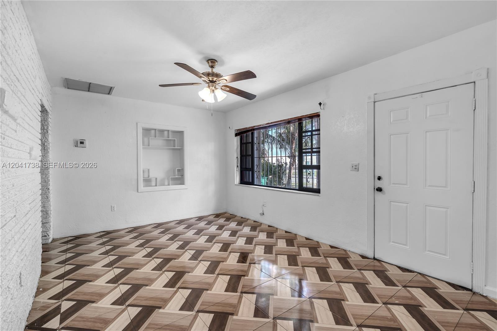 576 NW 147th St, Miami FL 33168 photo 2