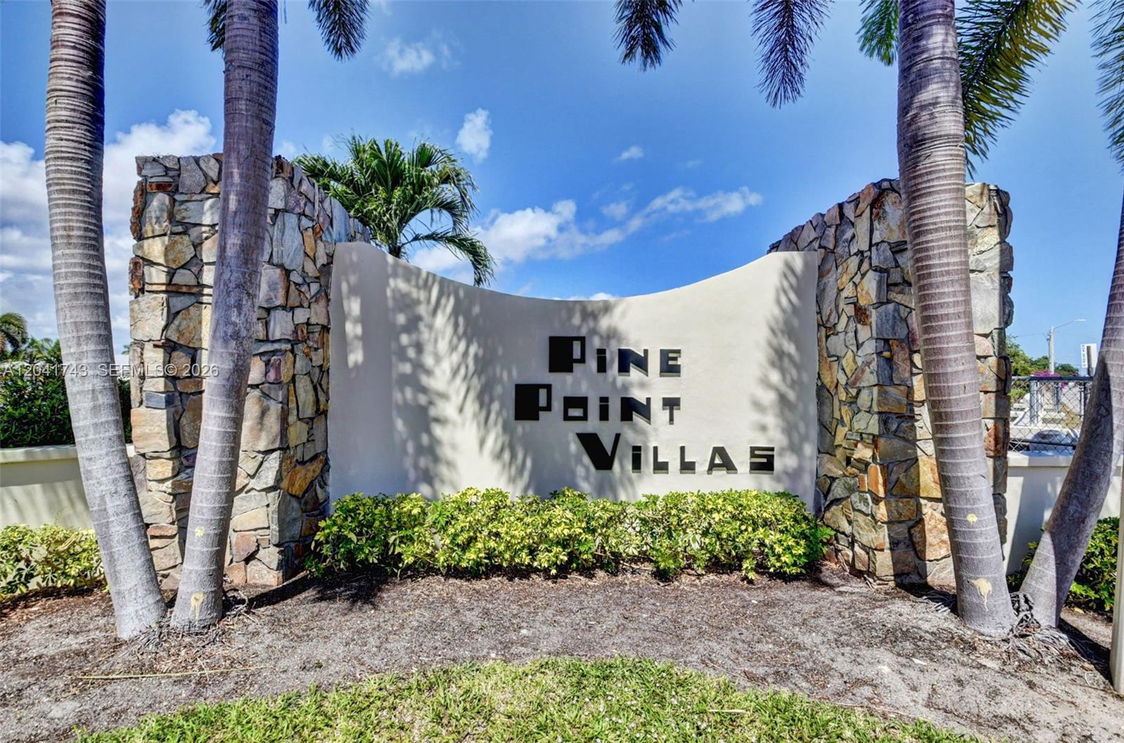 3241 Ridge Hill Rd, Boynton Beach FL 33435 photo 2