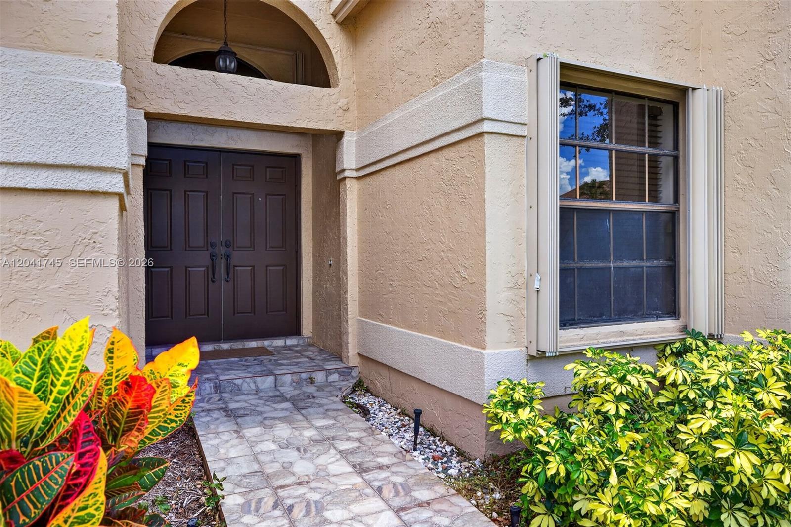 1380 NW 103rd Ter, Plantation FL 33322 photo 4
