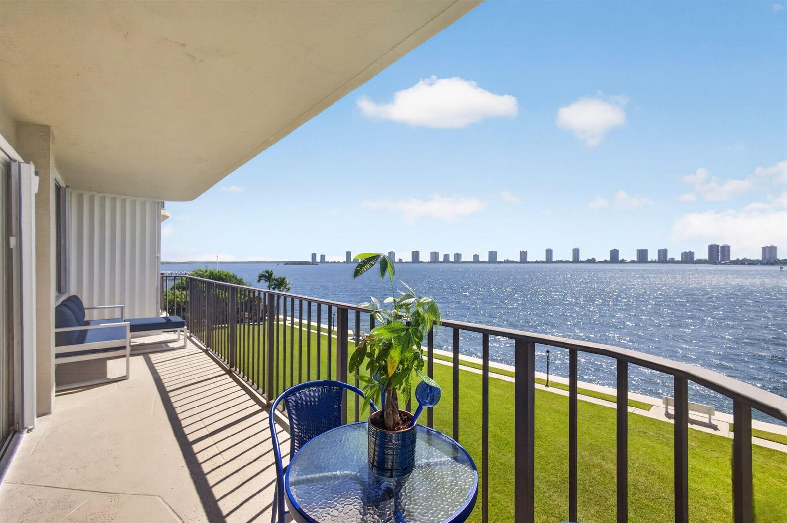 801 Lake Shore Drive # 302, Lake Park FL 33403 photo 4
