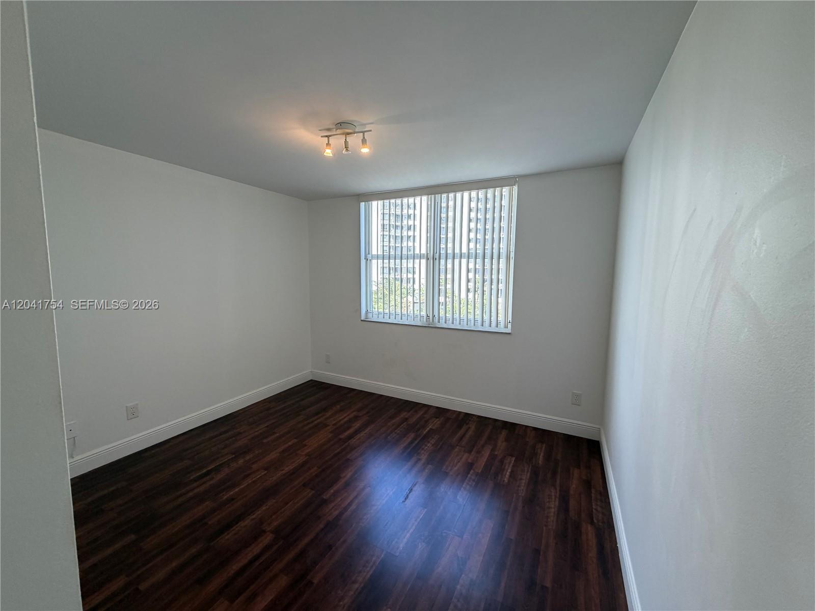 770 Claughton Island Dr # 707, Miami FL 33131 photo 3