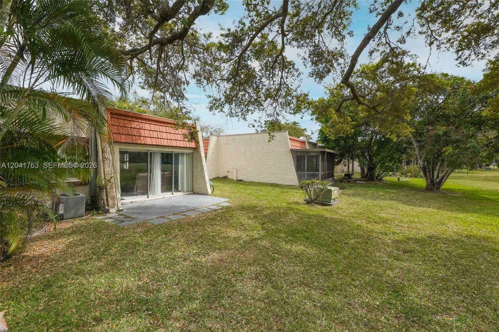 6553 NW 99th Ave # A20, Tamarac FL 33321 photo 2