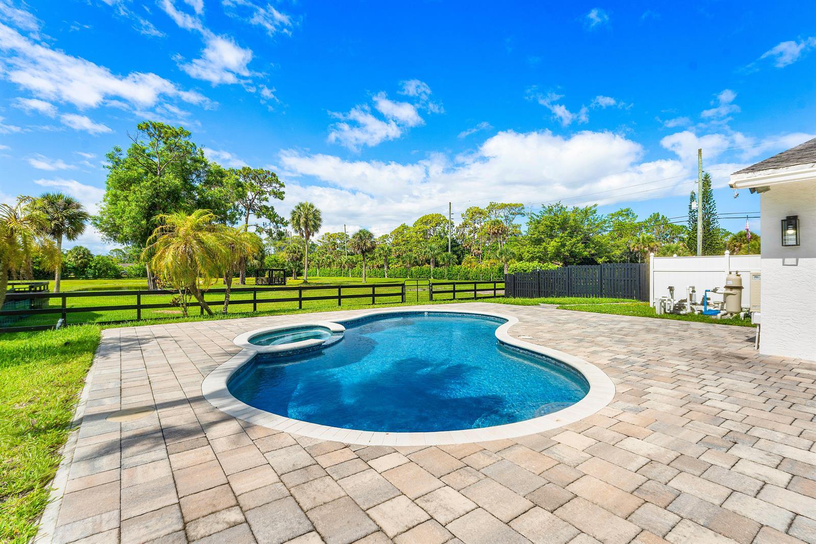 1350 C Road, FL 33470 photo 2