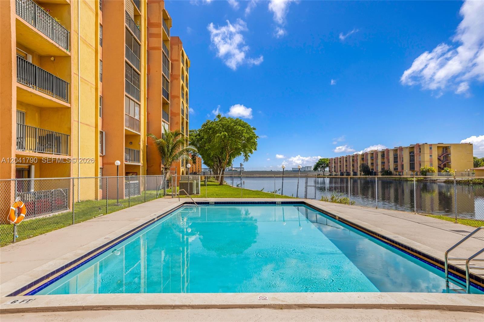 4805 NW 7th St # 15, Miami FL 33126 photo 3