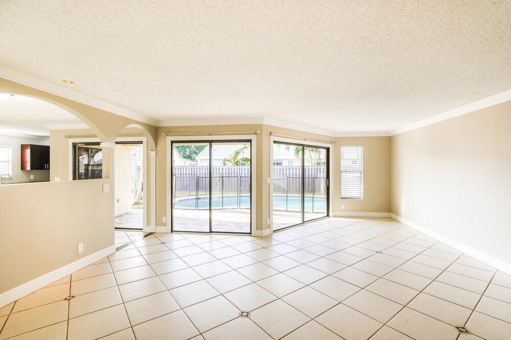 11235 NW 43rd Place, Coral Springs FL 33065 photo 3