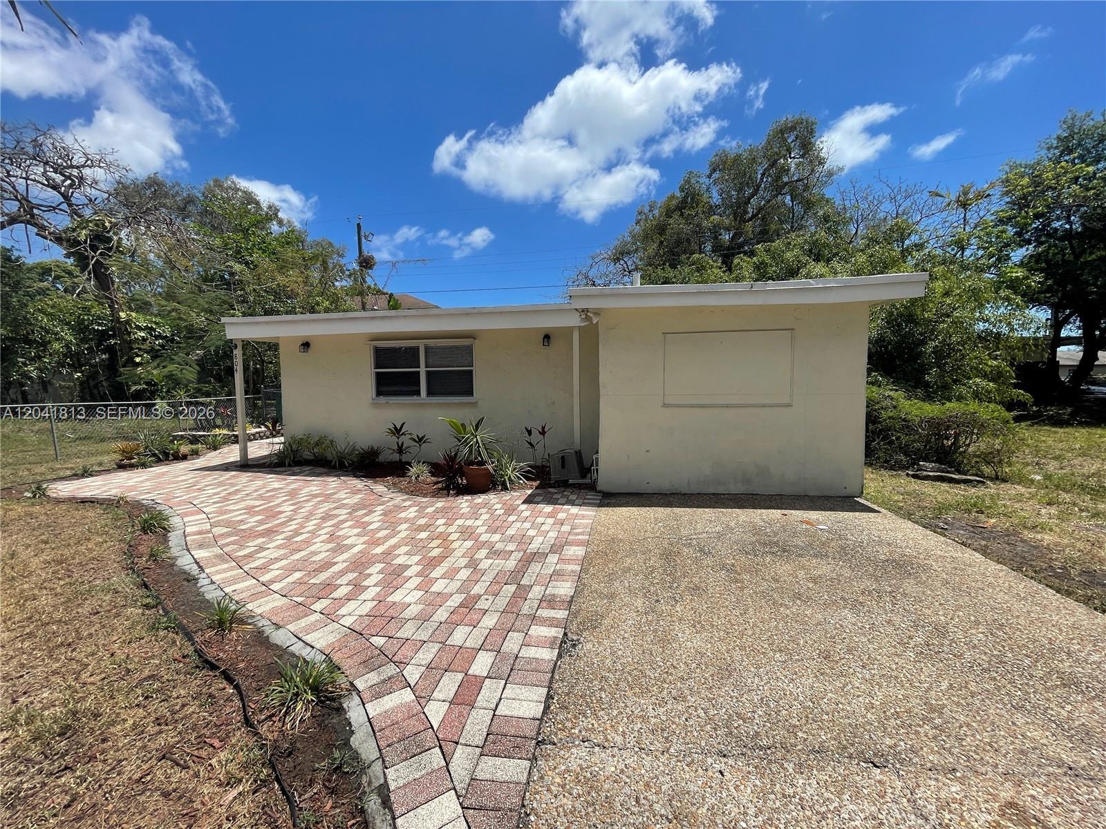804 NW 19th Ter, Fort Lauderdale FL 33311