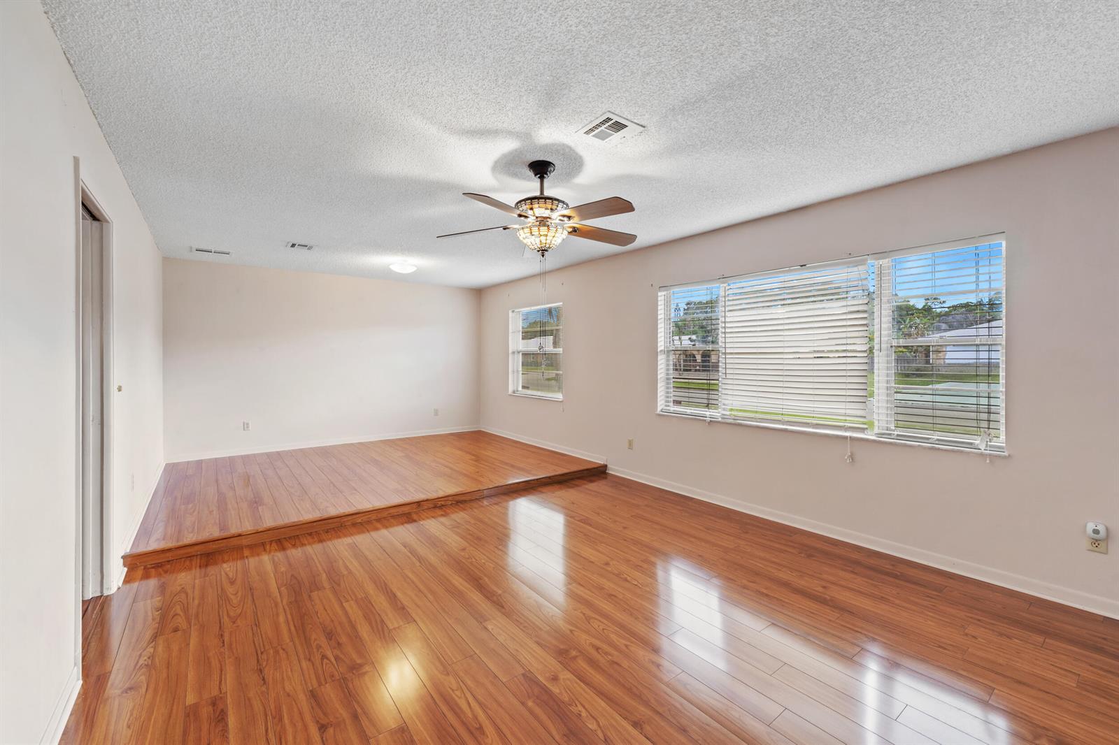 2710 Dove Street, Fort Pierce FL 34982 photo 4