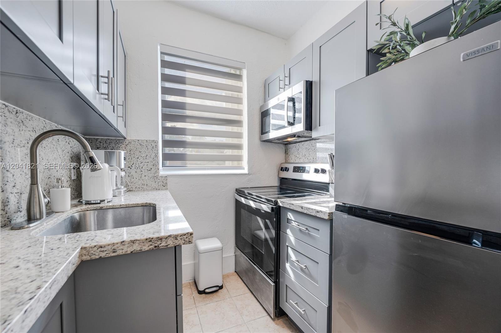 301 SW 10th Ave # 1, Miami FL 33130 photo 4