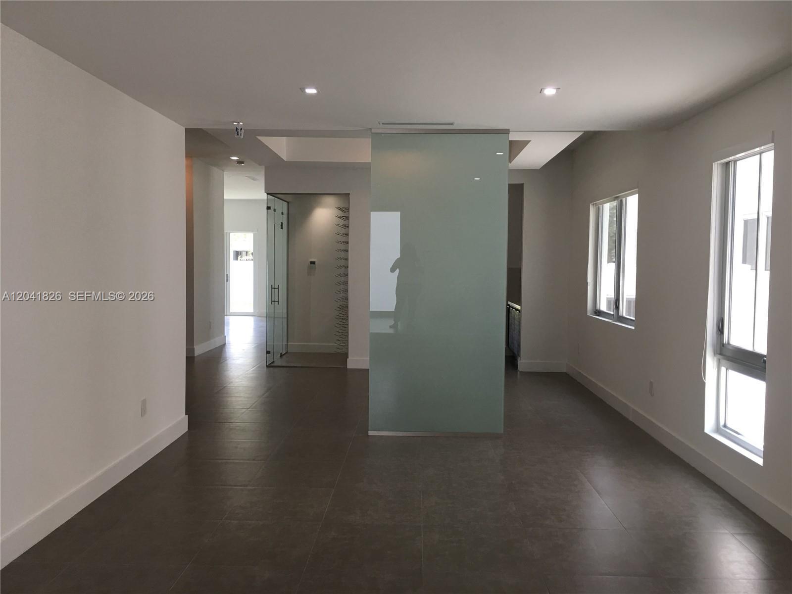 3405 NW 82nd Ct, Doral FL 33122 photo 3