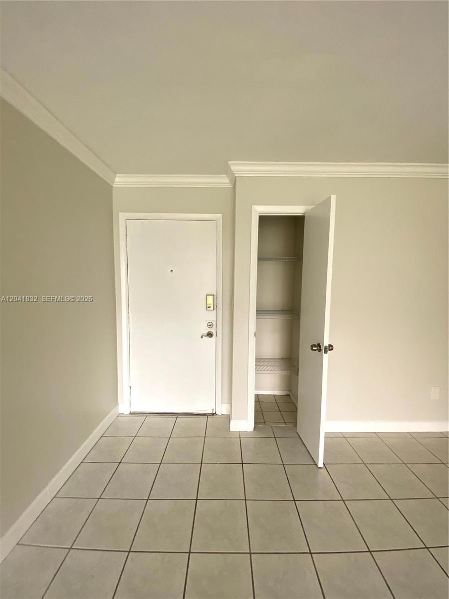 9280 FONTAINEBLEAU BL # 103, Miami FL 33172 photo 5