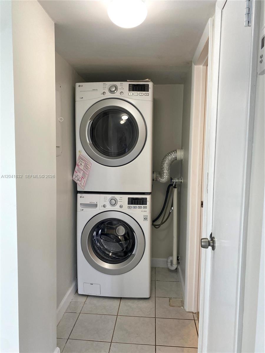 9280 FONTAINEBLEAU BL # 103, Miami FL 33172 photo 4