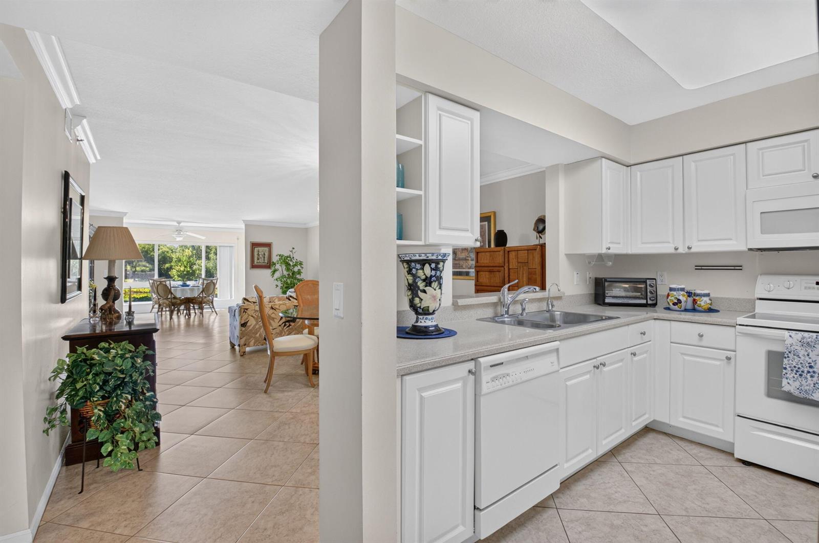 5778 Crystal Shores Drive # 202, Boynton Beach FL 33437 photo 4