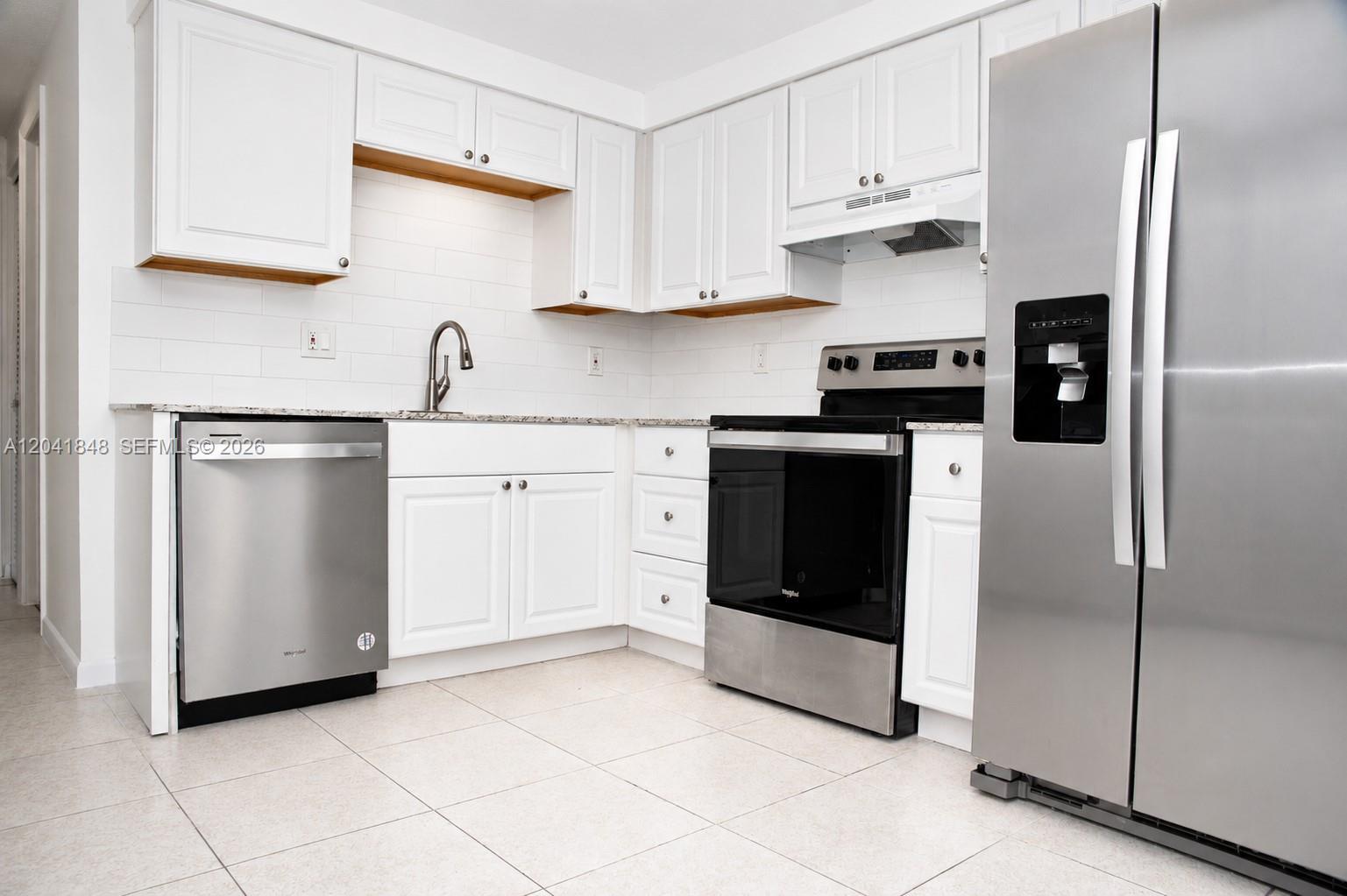 411 SE 10th St # 1, Hallandale Beach FL 33009 photo 4
