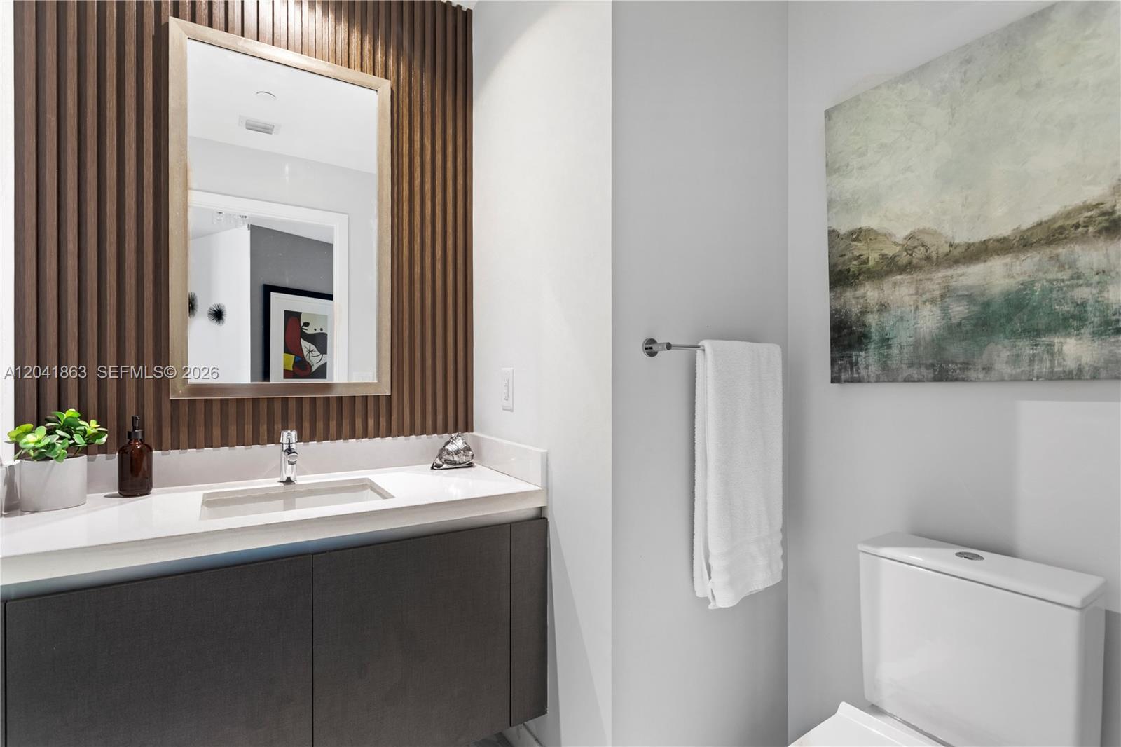 851 NE 1st Ave # 3900, Miami FL 33132 photo 4