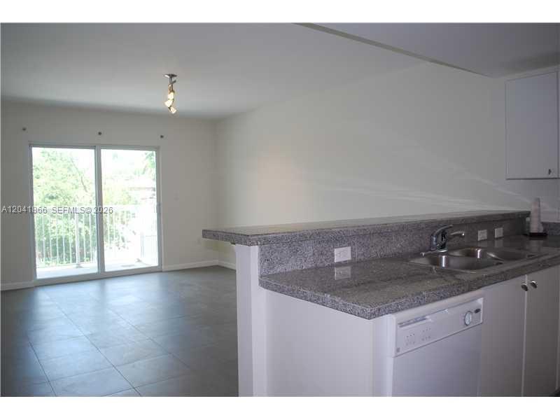 2740 SW 28th Ter # 207, Miami FL 33133