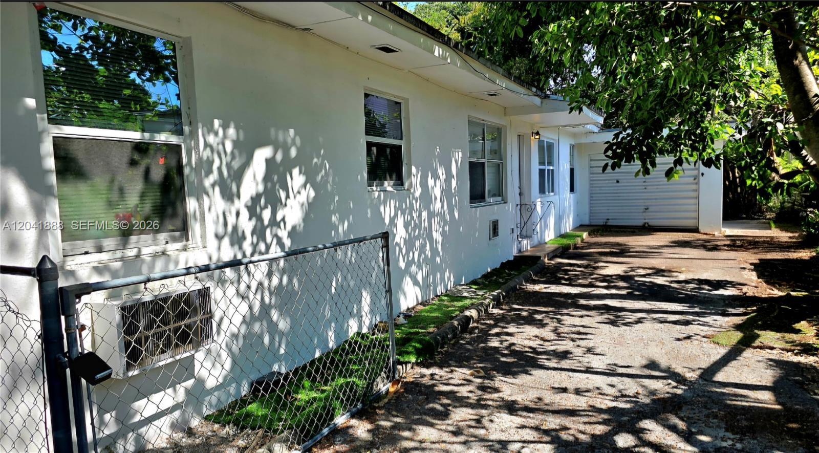 241 NW 32nd St, Miami FL 33127 photo 2