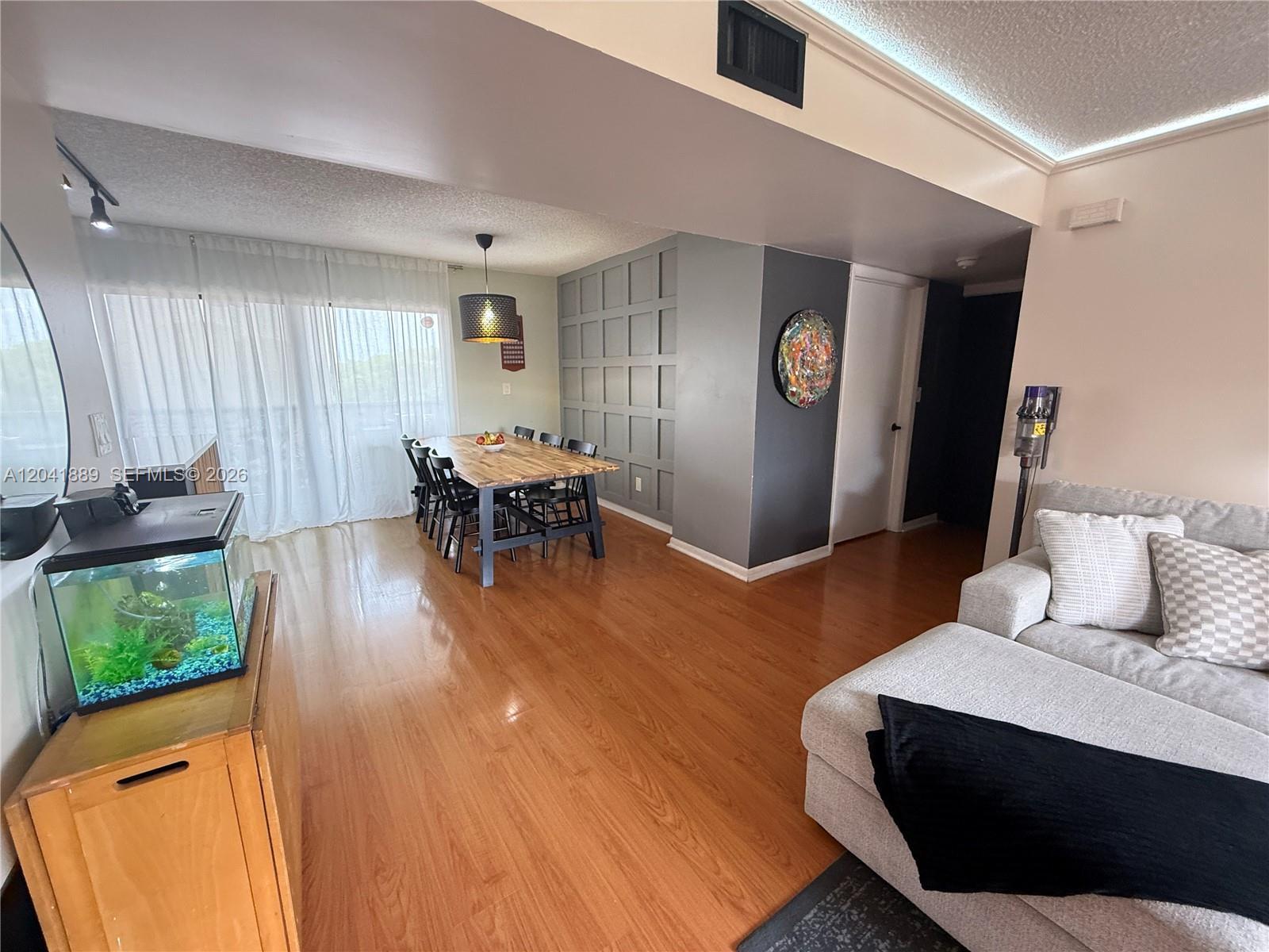 17000 NW 67th Ave # 402, Hialeah FL 33015 photo 3