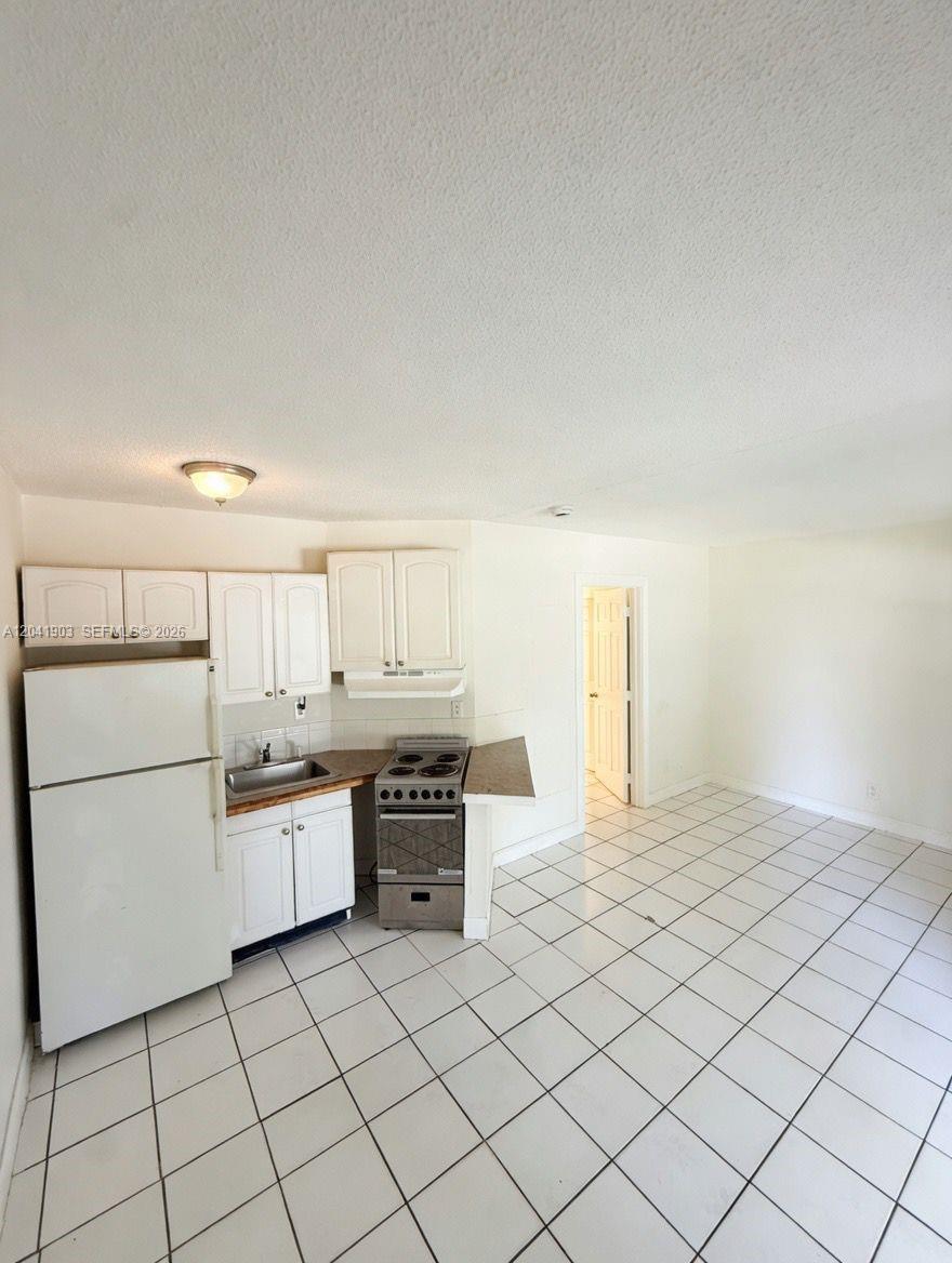 262 SW 23rd St # 5, Fort Lauderdale FL 33315 photo 3