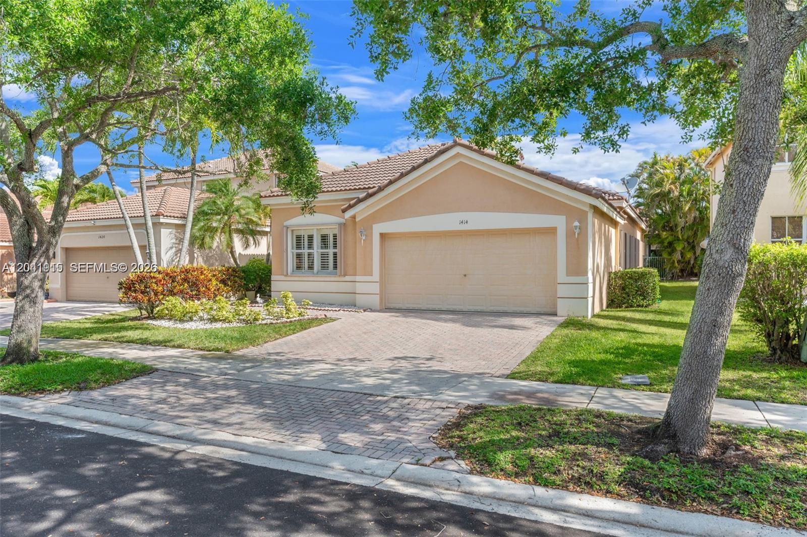 1414 Banyan Way, Weston FL 33327
