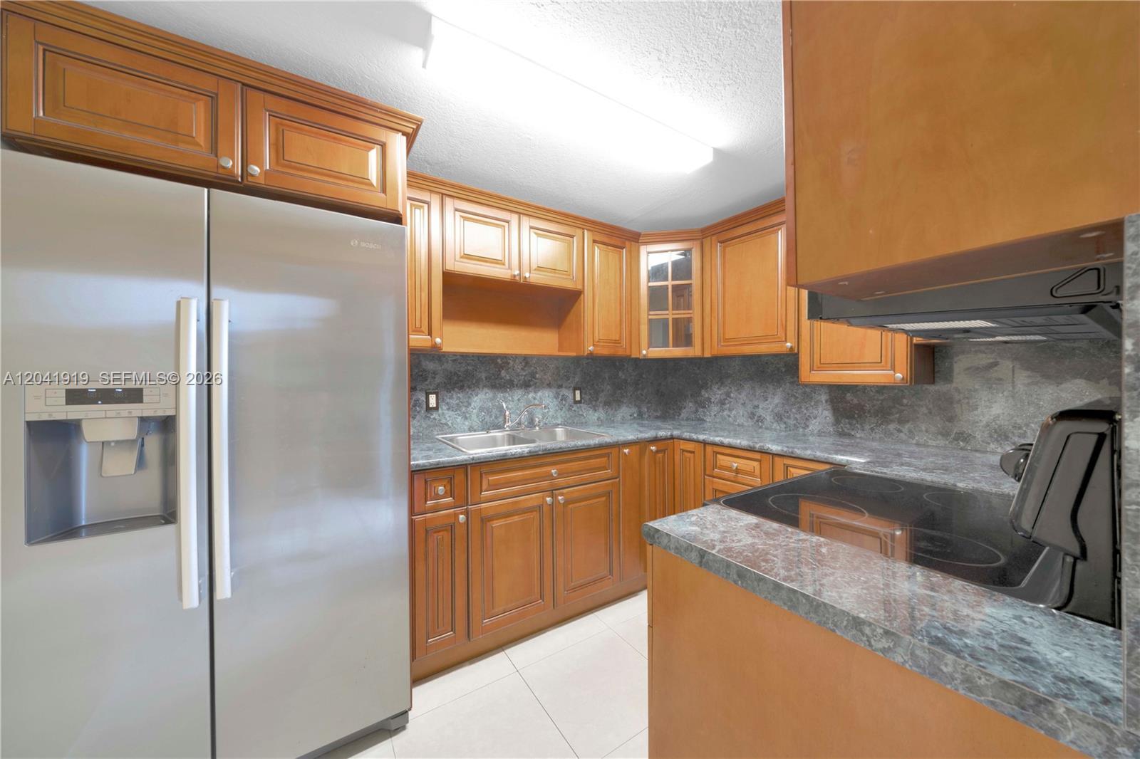 1701 NW 37th Ave # B, Miami FL 33125 photo 2