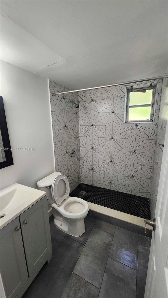 111 NW 152nd St # 11, Miami FL 33169 photo 5