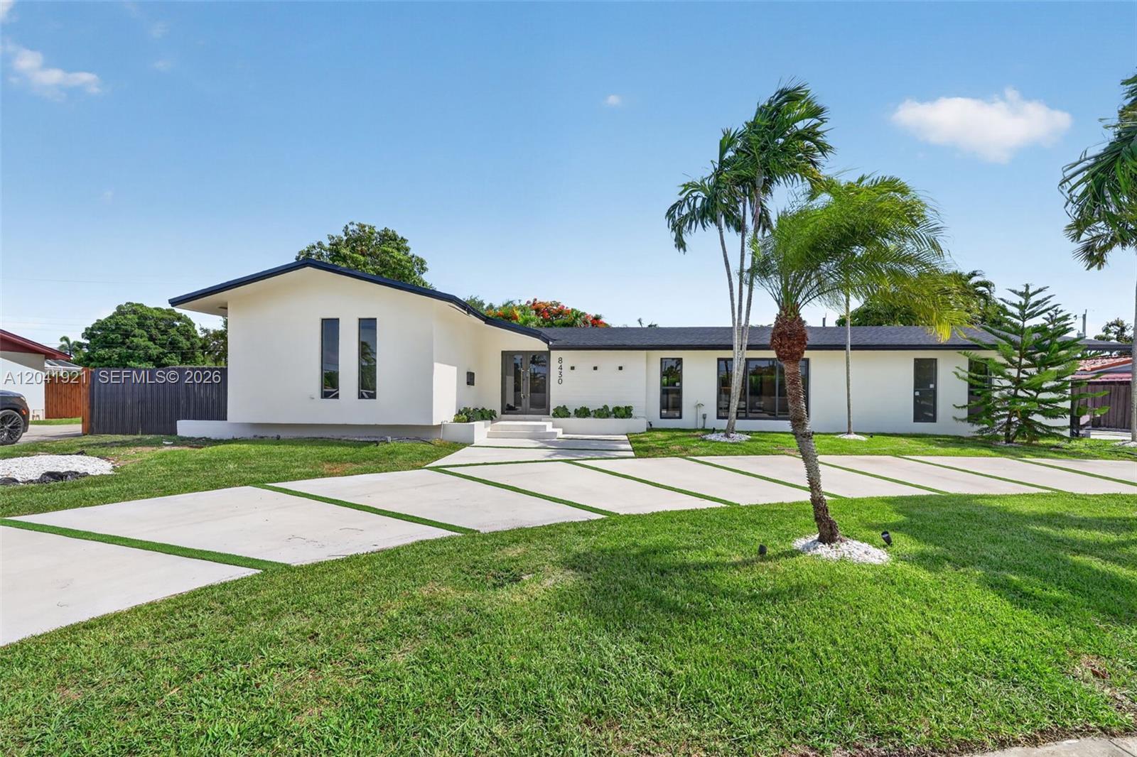 8430 SW 88th St, Miami FL 33156
