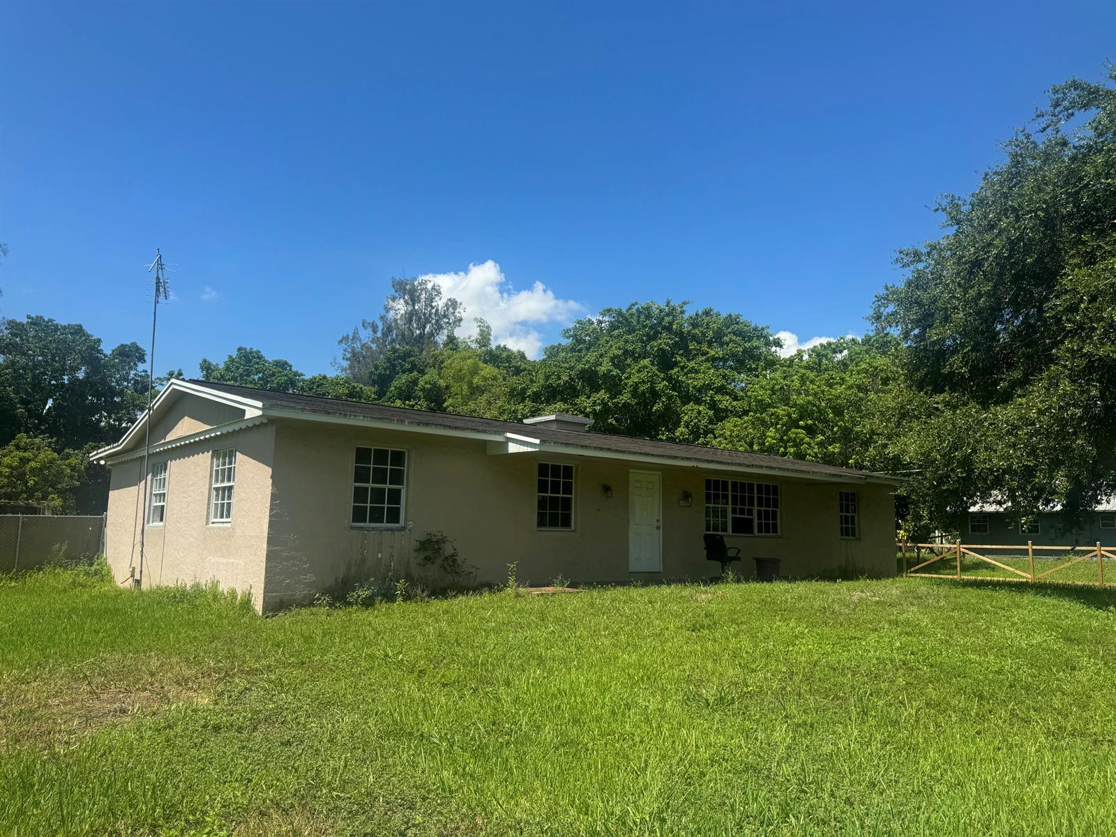 14242 SW 14th Street, Davie FL 33325 photo 2