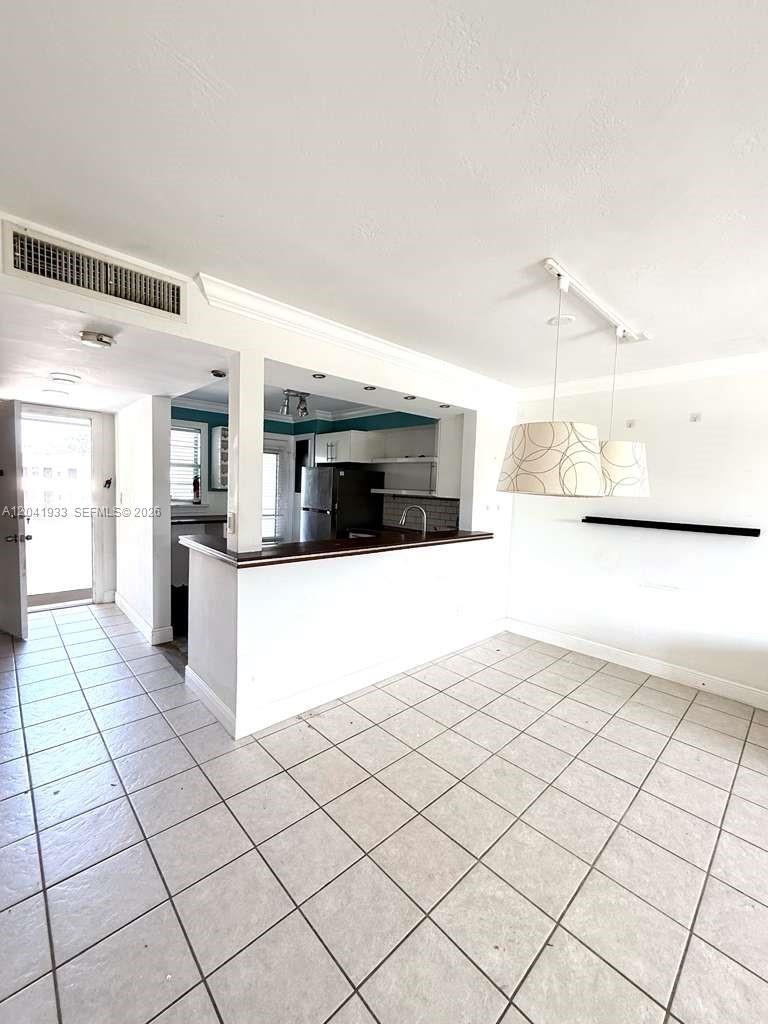 1530 NE 191st St # 340, Miami FL 33179 photo 3